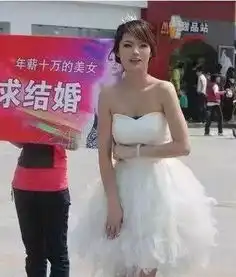 搞笑动态图片179妹子你们不要打了,两个我都要行了吧
