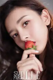 组图宋祖儿甜美风大片曝光漫画脸少女花式卖萌
