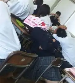 保鲜膜还挺结实的
