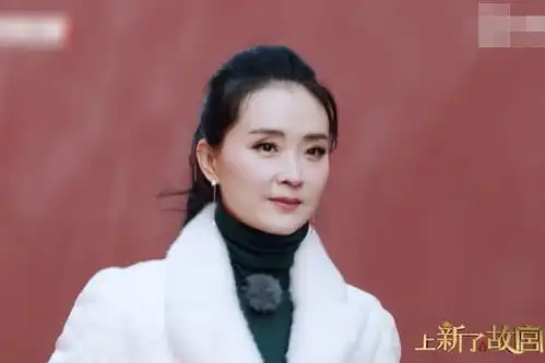 西安烤串最够味,肉串上满满的辣椒孜然,不喝酒的人也要来上两杯
