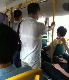 头疼,去医院拍了个片子,医生说我想的太多了

