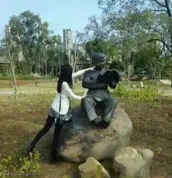 搞笑gif要不以后私下咱们就先以母子相称吧
