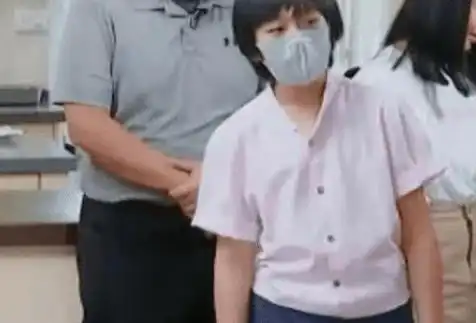 爸爸去哪儿星二代现状石头变巨石,王诗龄越来越像李湘
