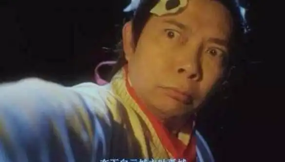 74岁黄一飞罕露面,大腹便便反差大,星爷黄金配角,为何闹掰
