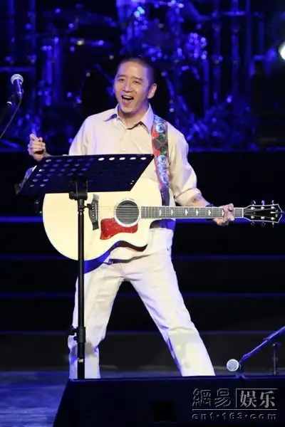郝云光棍节北京开唱曹云金助阵搞笑合唱
