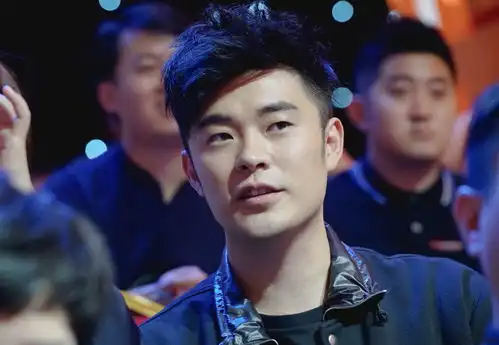 湖南卫视重金打造吃鸡真人秀,网友看到嘉宾就知道收视要爆
