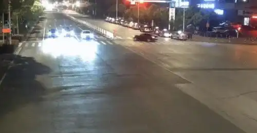女子酒驾撞上玛莎拉蒂后逃逸,接下来一系列操作更厉害了
