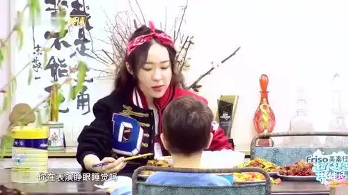 嗯哼挑拨霍思燕坑杜江,被他的小表情萌化了,太搞笑了
