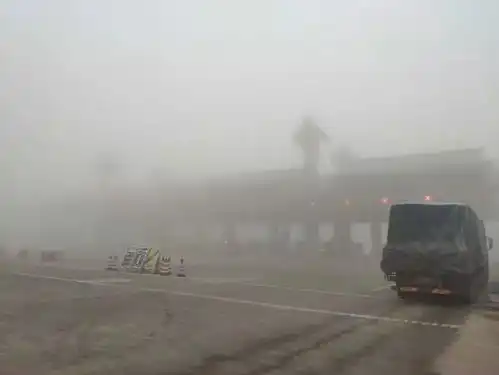 寒潮年底搞事冲kpi丨泸州今起强降温部分地区最低温跌破0
