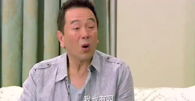 这规定也太奇葩了,亲生父亲都不能抱孩子,真是又好气又好笑
