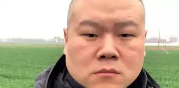岳云鹏喜当爷爷,为送孙子礼物发愁,好笑
