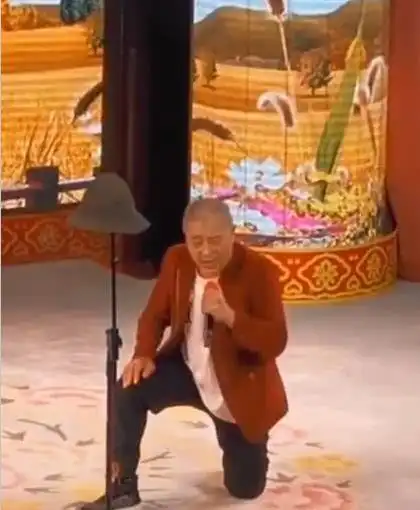 赌博欠20万婚内出轨,被赵本山捧红,近照曝光

