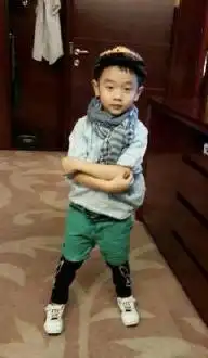 杨阳洋的个人照片
