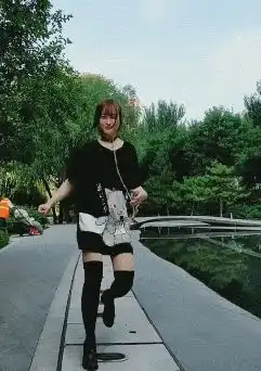 怎样形容一把刀很钝哈哈哈哈,网友脑洞太大有画面感了

