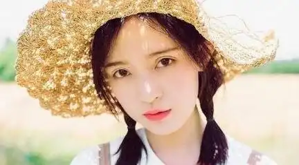 幽默小段子,,在照相馆拍了一组照片,可是很不满意
