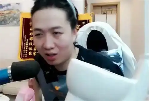 吕德华账号口吐芬芳被禁,找赖神诉苦借号实力连败坑赖神一百多分
