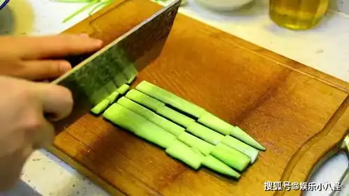 饭店的腌黄瓜为啥脆嫩好吃关键就在这3步,很多人搞不懂
