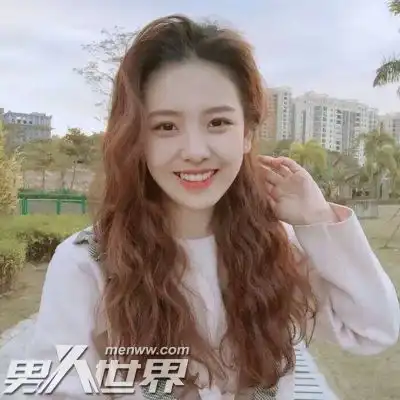 小保姆的疯狂告白让我错愕想不到她竟暗恋了我这么多年
