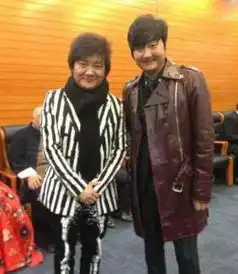 怎么可能看看演艺圈最不可思议的明星合影
