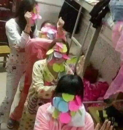 突击学生寝室,发现新生个个都是人才,你有这样的室友吗
