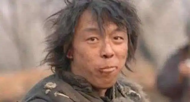 同样是演乞丐,周星驰和刘德华让人看了想哭,她纯属是来搞笑的
