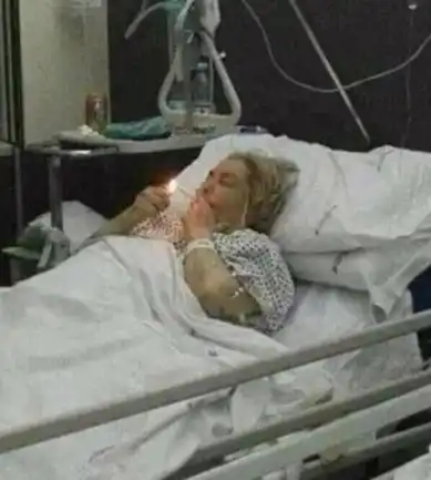 搞笑趣图笑死了,这么多小姐姐一起,你见过这么好的工作吗

