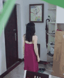 周一内涵搞笑囧图合集妹子腿上功夫不错众人围观
