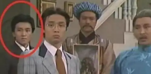 22年前王力宏拍矿泉水广告,谁注意到一旁的她如今火得一塌糊涂
