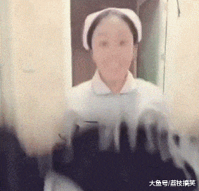 搞笑gif刚开始以为,以为要做爆米花呢
