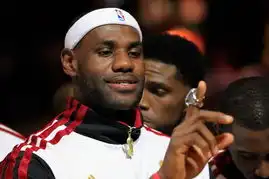 nba趣图马里昂吓坏美女天后魔兽请科比足疗
